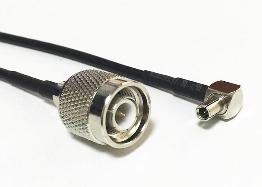 RF240 1m cable with TS9-TNC connectors